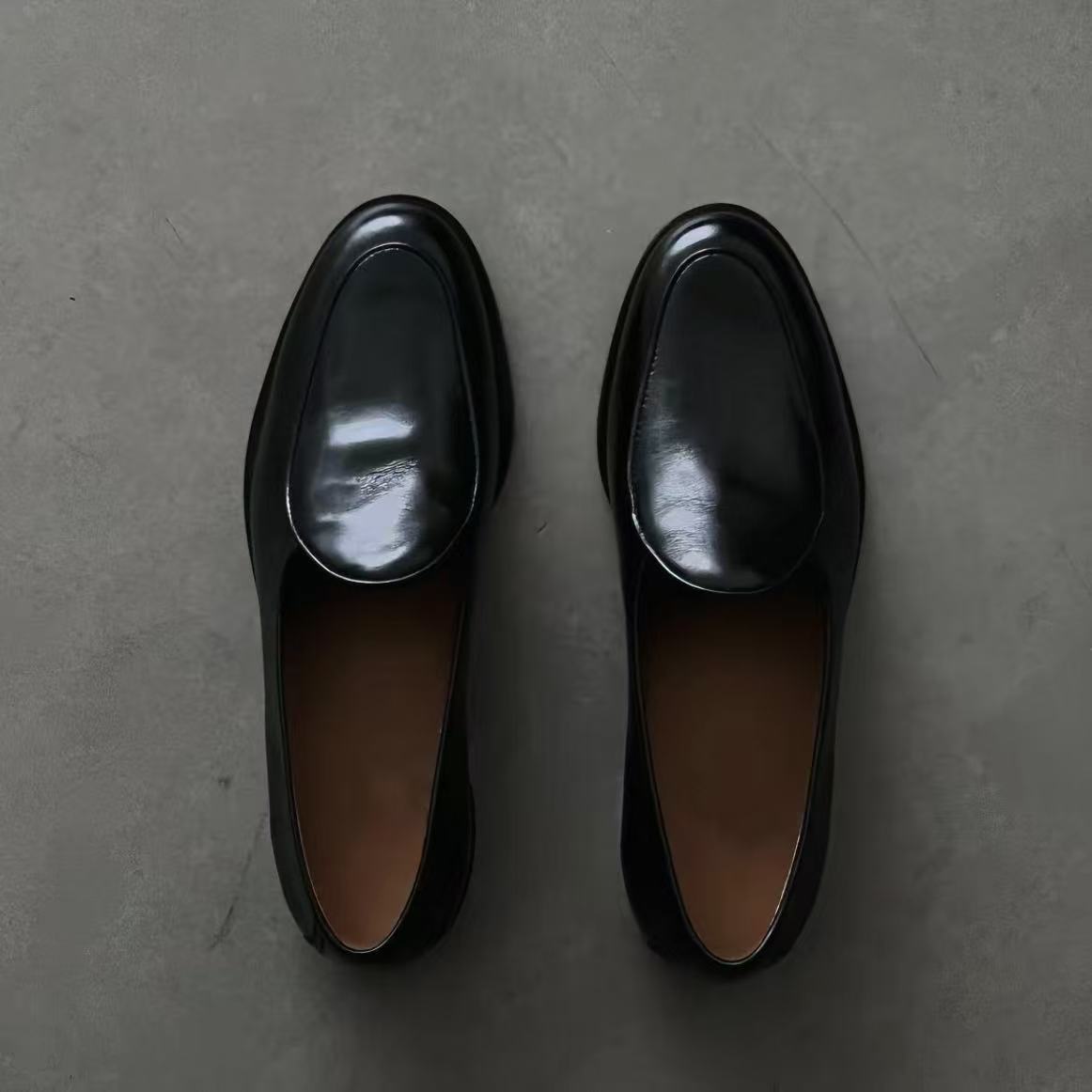Minimalist Slip‑On Loafer