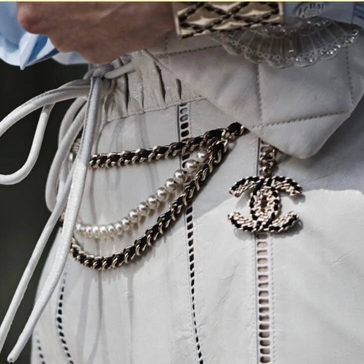 Elegant Pearl Chain Belt