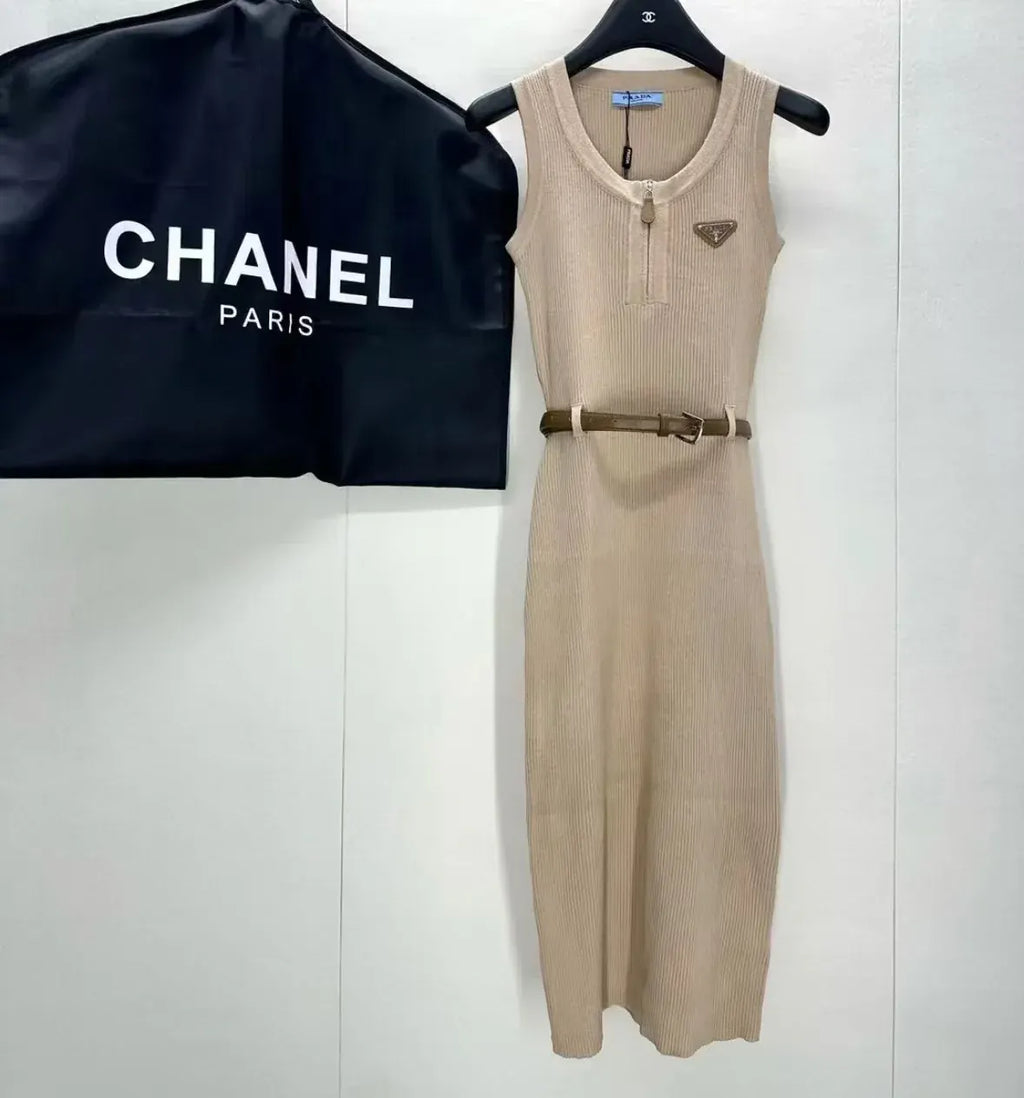 Minimalist Classic Half-Zip Knit Dress