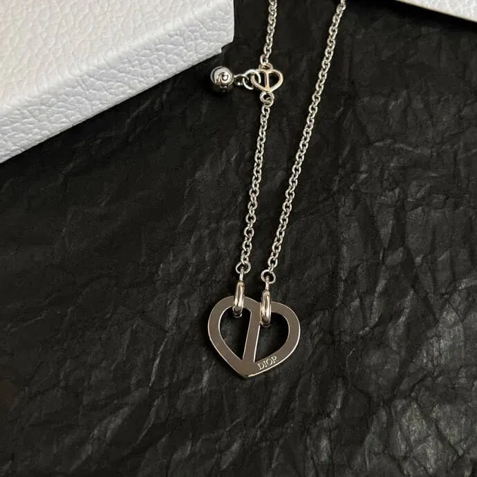 Classic Red Heart Pendant Necklace