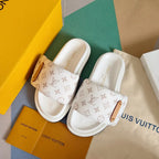 Women's White All-Over Print Slippers