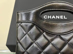 Classic Diamond Quilted Leather Handheld Shoulder Bag