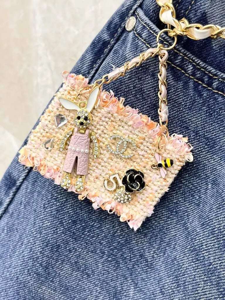 Chain Belt Decor High Waist Wide Leg Jeans