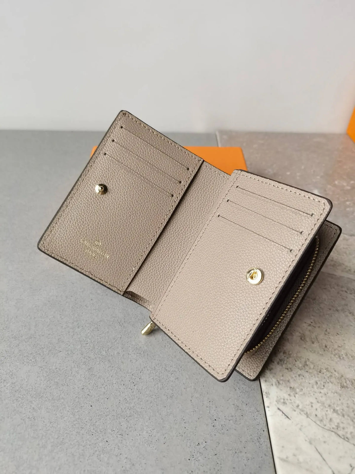 Trendy Embossed Short Wallet