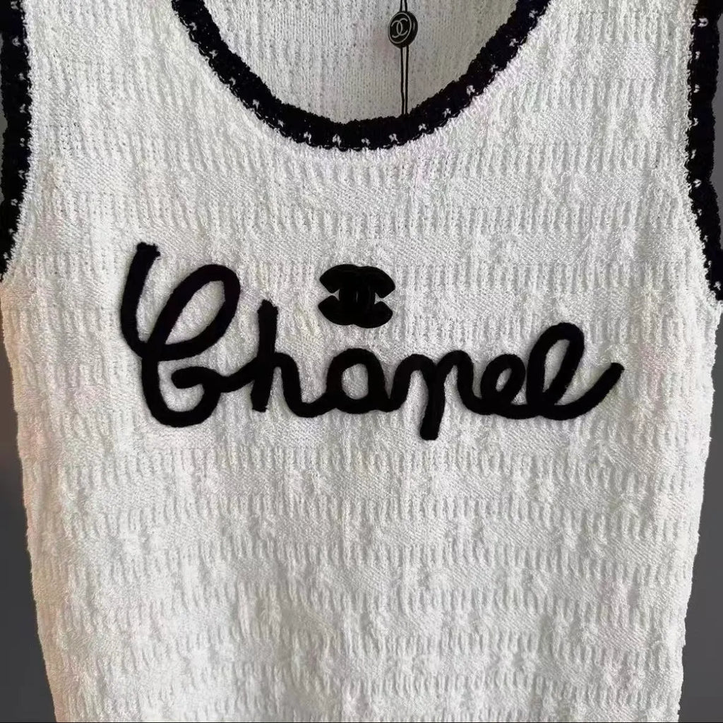 Black-White Color-Block Embroidered Vest
